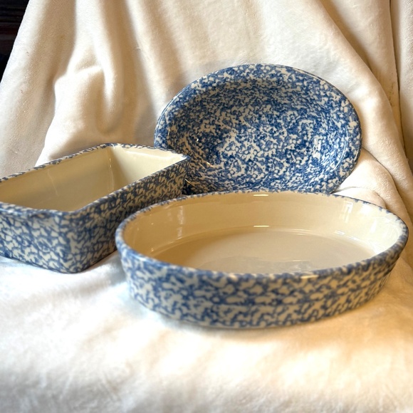 Gerald E Henn Blue Spongewear Set - Picture 4 of 9